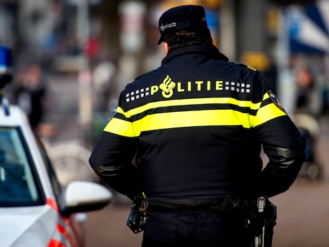 Illustratiebeeld. Een Nederlandse politieagent.