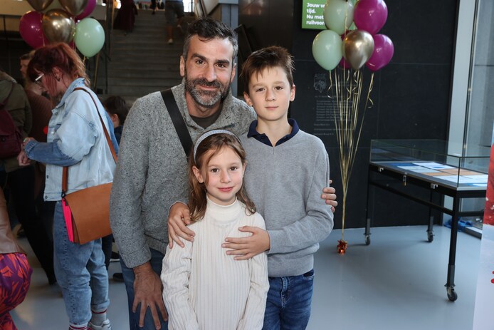 Jan Van den Bosch met zijn kinderen, waaronder dochtertje Sam.