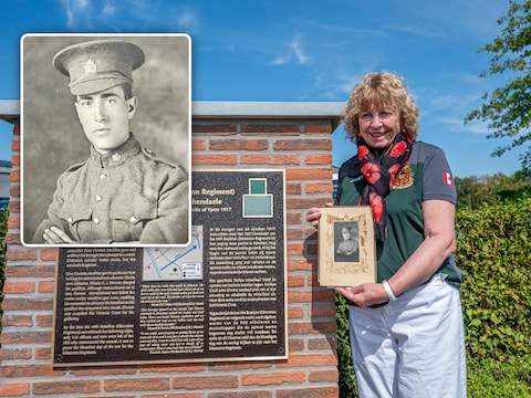 Een van de kleinkinderen van soldaat Orville Palmer aan het nieuwe monument in Passendale. Inzet: soldaat Orville Palmer overleefde de oorlog. 