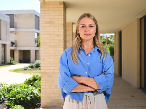 Makelaar Lien De Cat vertelt over enkele vervelende situaties die zich voordeden vlak voor het ondertekenen van de akte.