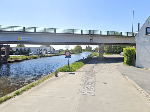 De Kalsijdebrug in Gistel. 