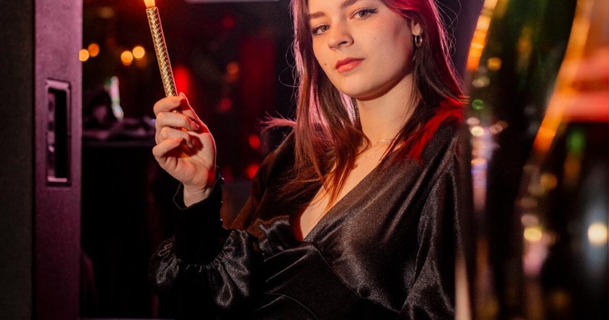 Axana (20) haalt finale ExtraMissMenza: “Als klein meisje altijd al van ...
