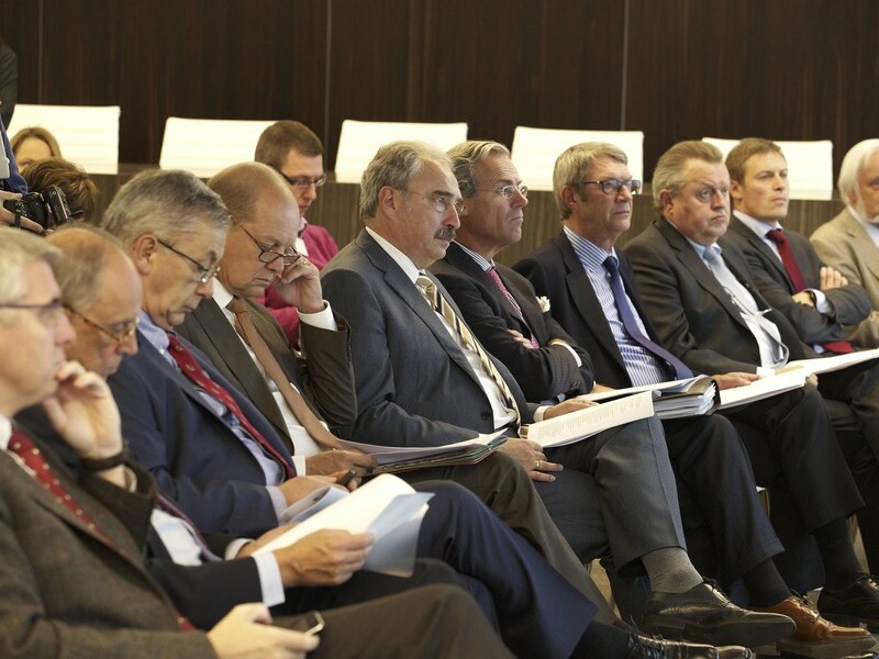 Pieter Timmermans (VBO), Vincent Reuter (UWE) Philippe Godfroid (UCM), Jo Libeer (VOKA), Flor Joosen (UNIZO), Jean Pierre Delwart, Jean Claude Daoust, Piet Vanthemsche (Boerenbond), Karel Van Eetvelt (UNIZO) en Jan Peers (VGV).