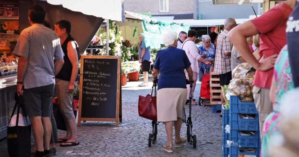 Zaterdagmarkt in Stekene gaat ook door op Allerheiligen | Regio | HLN.be