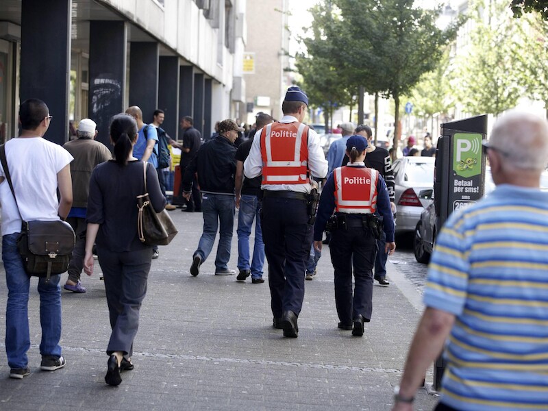 Politie patrouilleert in Antwerpen.