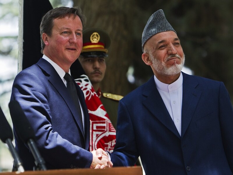 De Britse premier David Cameron en de Afghaanse president Ahmid Karzai.