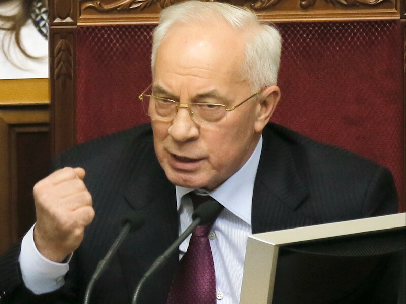 Het ontslag van eerste minister Mykola Azarov volstaat niet voor de opositie.