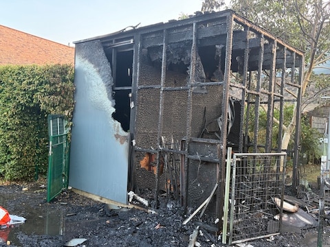 Een tuinhuis in de Louis Tielemanswijk vatte vuur. 