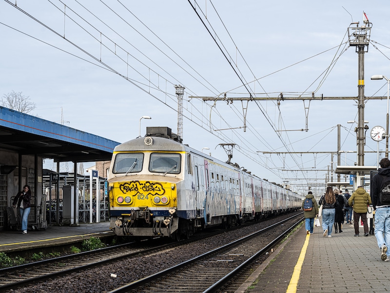 De man werd in het station van Lier uit de trein gehaald. 