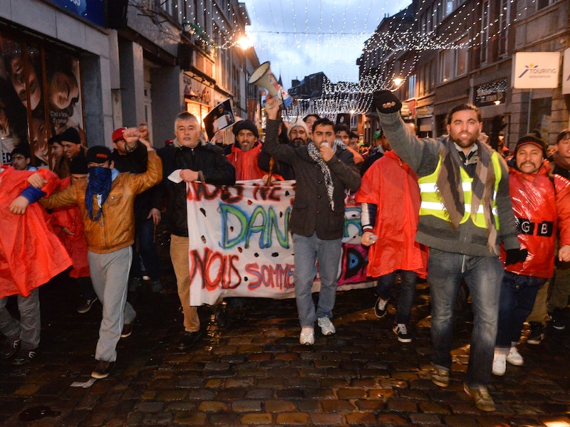 De actievoerder stapten gisteren van La Louvière naar Bergen.