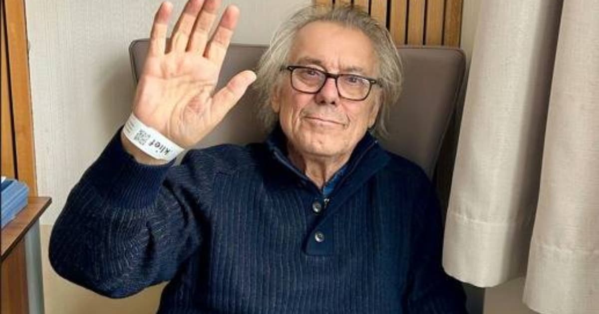 Johan Verminnen uit het ziekenhuis na slokdarmoperatie: “Een tocht op  krukken is vandaag voor mij al een wonder” | Showbizz | HLN.be