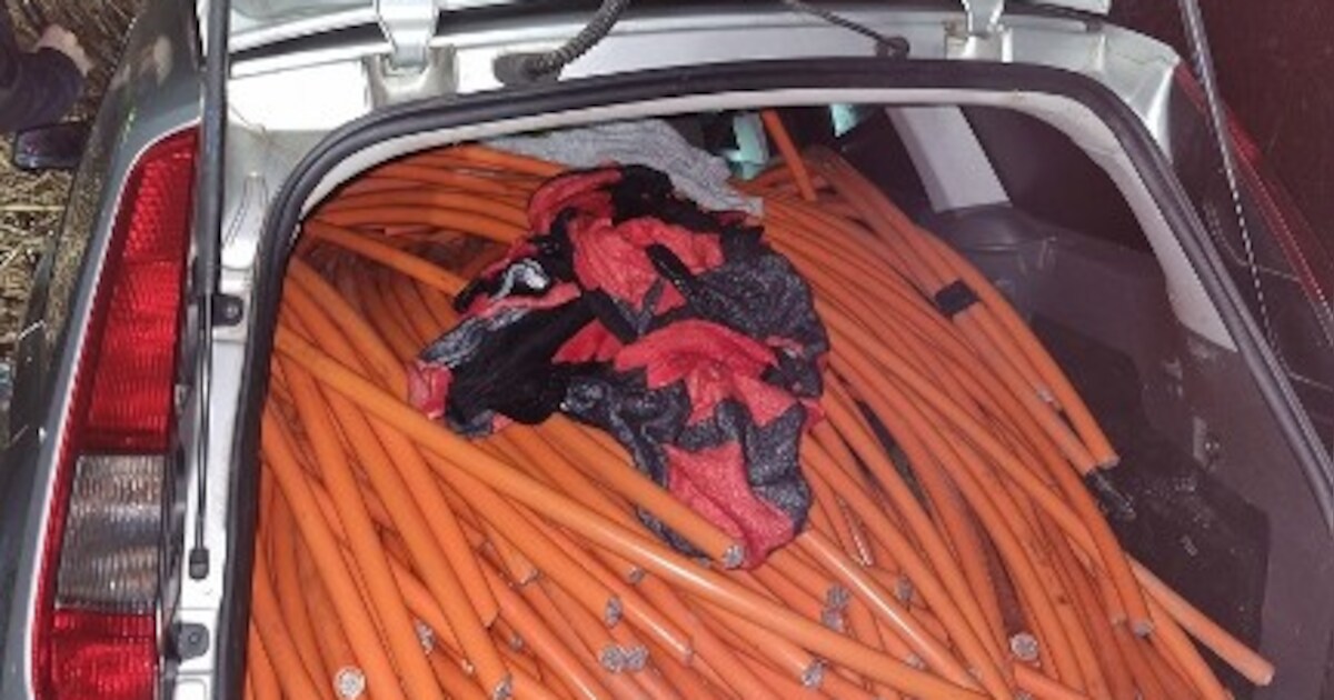 Drie mannen in Haelen aangehouden op verdenking van diefstal van grote hoeveelheid oranje kabels