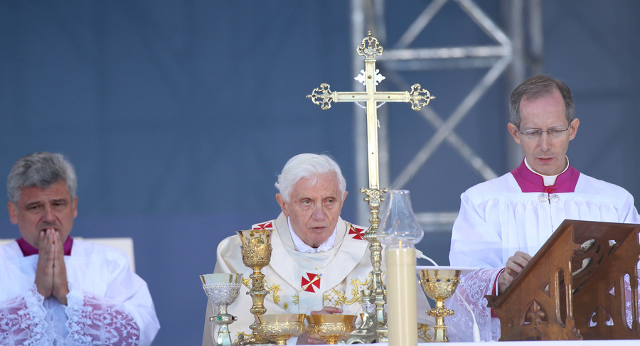 Paus Benedictis XVI droeg vanochtend een mis op in Erfurt.