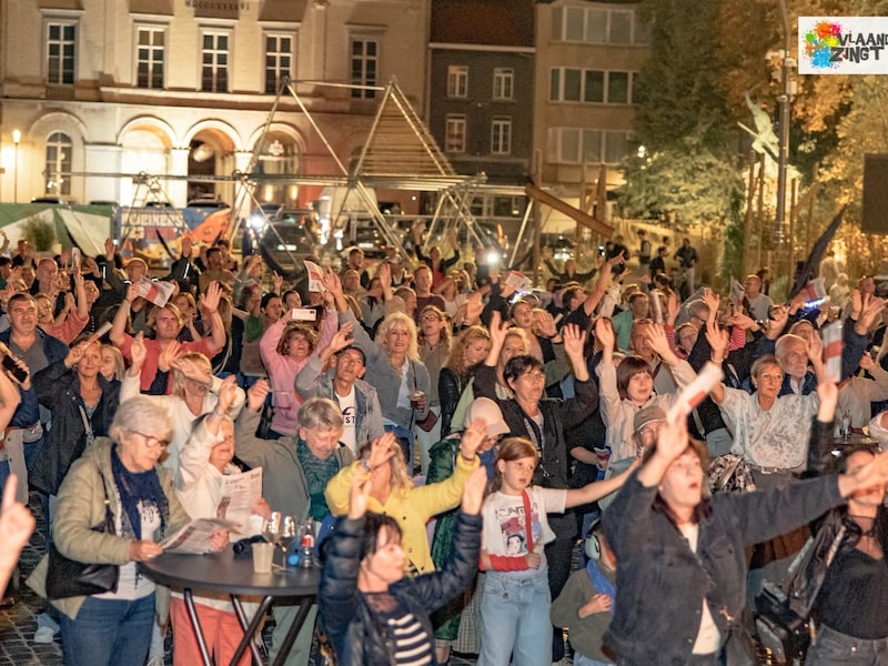 Benieuwd naar alle foto’s van Vlaanderen Zingt in Tienen? Je vindt ze hier