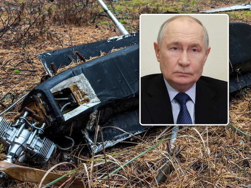 Brokstukken van een drone van het type Gerbera in een bos in de regio Kiev. Inzet: de Russische president Vladimir Poetin. 