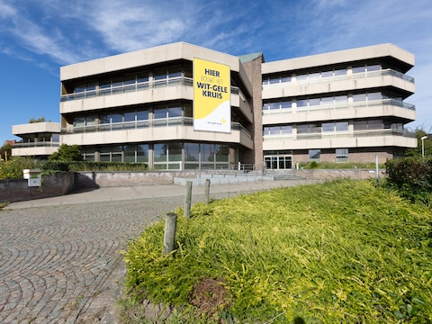 Wit-Gele Kruis verhuist naar het voormalige CM-gebouw in Hasselt, maar behoudt ook een belangrijke werking in Genk.