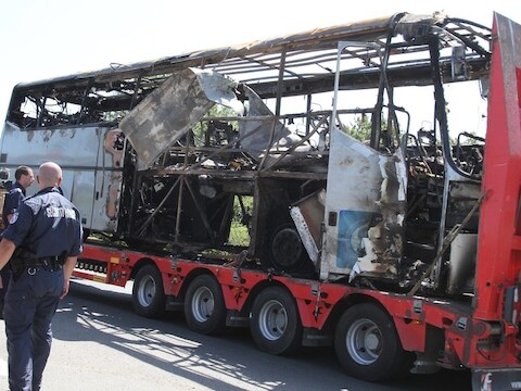 Bij een bomaanslag op een bus met Israëlische toeristen in Bulgarije vielen in juli vorig jaar acht doden.