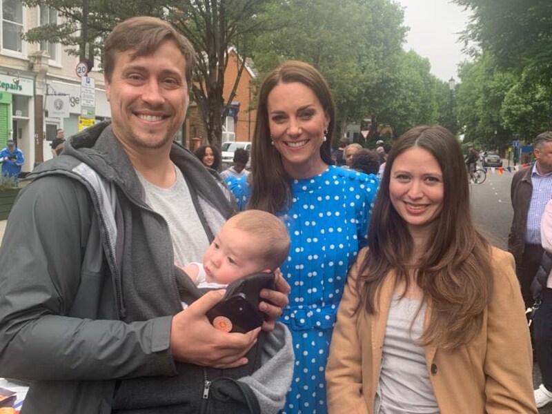 Kate en William gaan partycrashen in Londen. Onze landgenoot Niels (34) keuvelde minutenlang met Britse royals: “We zijn toch buren, zei prins William”
