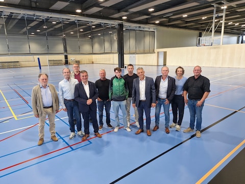 Roeselare opent 4.000 vierkante meter nieuwe binnensportruimte op Schiervelde: “Bijna 20.000 leden van onze sportclubs tonen hoe groot de behoefte in onze stad is”