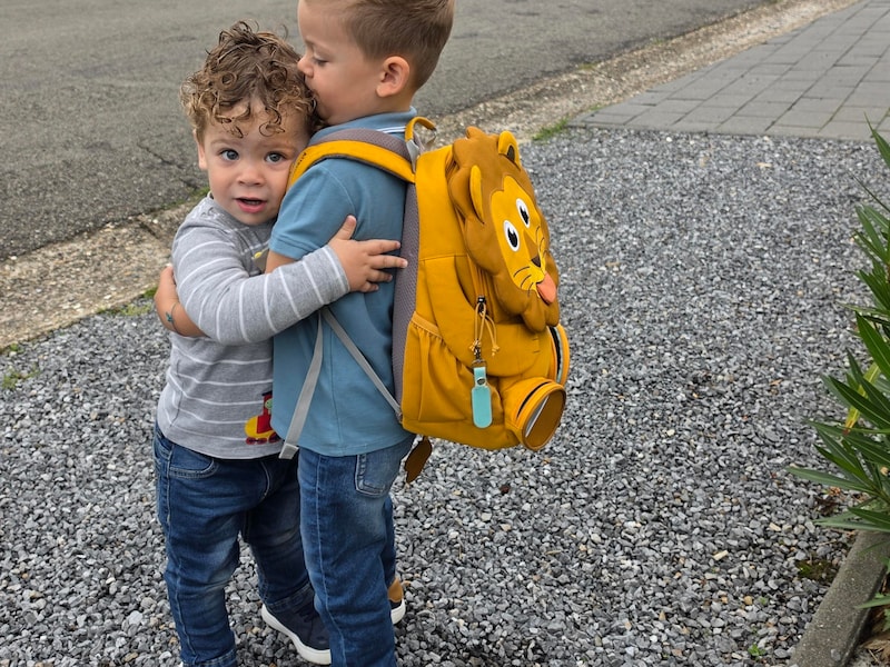 Leonardo uit As beleeft zijn eerste schooldag in de eerste kleuterklas