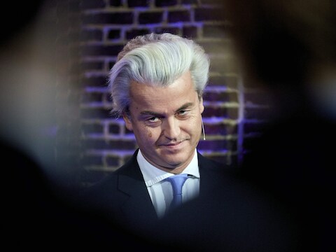 De Nederlandse PVV-leider Geert Wilders reageert opgetogen op de verkiezingsoverwinning van Donald Trump.