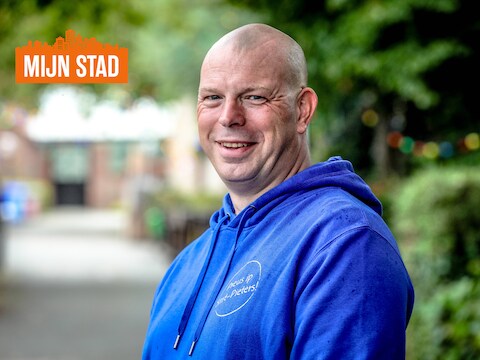 De sociaal geëngageerde Björn De Windt (44) leidt ons rond in Brugge.