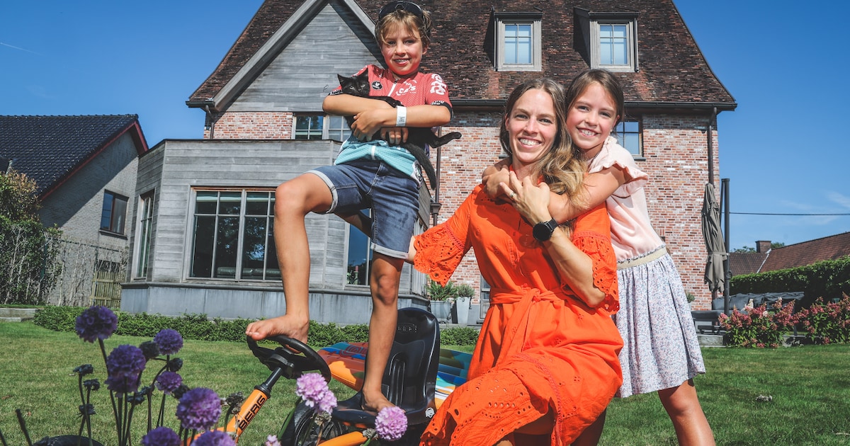 Evelyn Tuytens over nakend wielerpensioen van echtgenoot Thomas De Gendt: “De koers die plots wegval