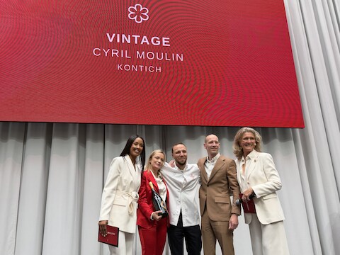 Chef Cyril Moulin (midden) en sommelier Steven Wullaert (rechts) van restaurant Vintage in Kontich mochten hun eerste Michelinster ontvangen.