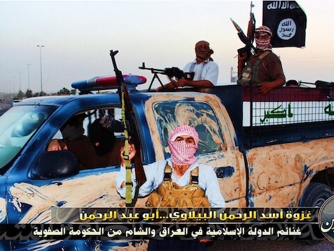 ISIS-strijders verspreiden via Twitter zelf beelden van hun opmars in Irak.