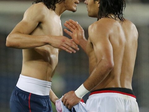 De Uruguayaan Cavani, hier met de Colombiaan Falcao, kwam enkele keren dicht bij de winner.