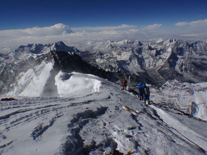 Klimmers op de top van de Mount Everest.