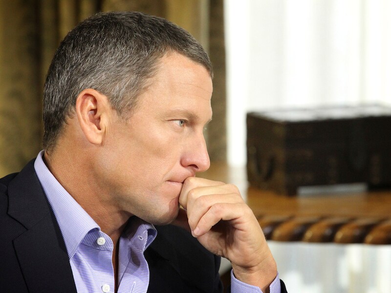 Het IOC vraagt Lance Armstrong al zijn bewijsmateriaal te bezorgen.