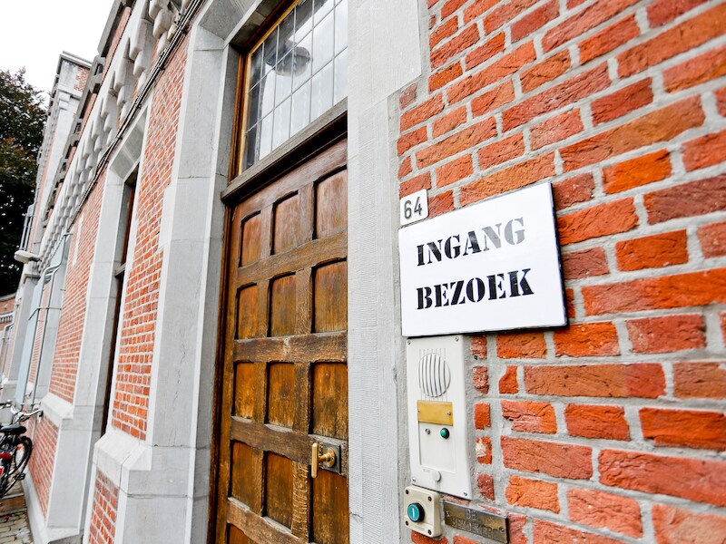 De ingang van de hoofdgevangenis in Leuven.