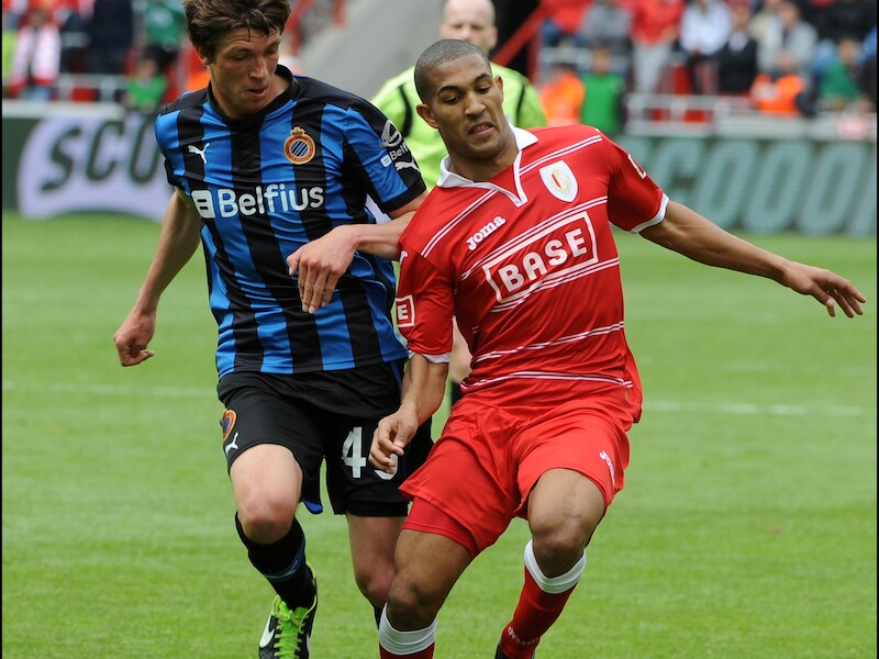 Brandon Mechele in actie tegen Standard