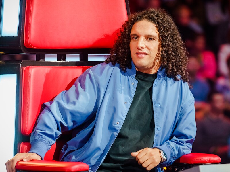 Nederlandse rapper Ali B maakt nummer over social distancing: “Kom niet in mijn aura”