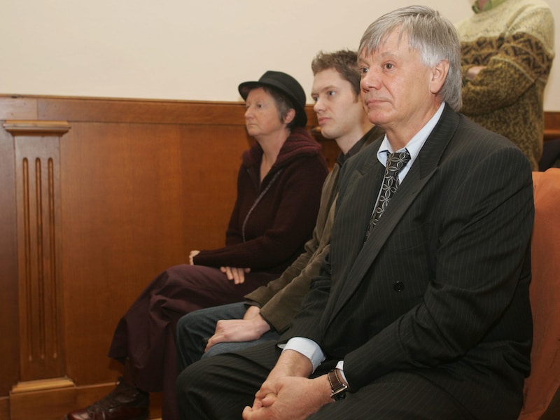Leendert Lambrecks (midden) in 2008.