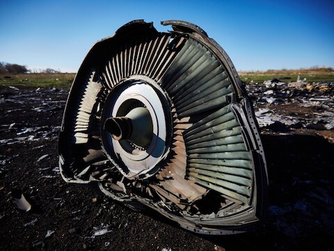 Brokstukken van vlucht MH17 in Oekraïne