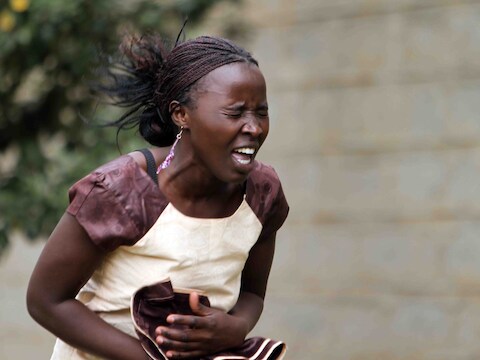 Een vrouw wier vader vermoord werd door militanten van al-Shabaab in het winkelcentrum in Nairobi.